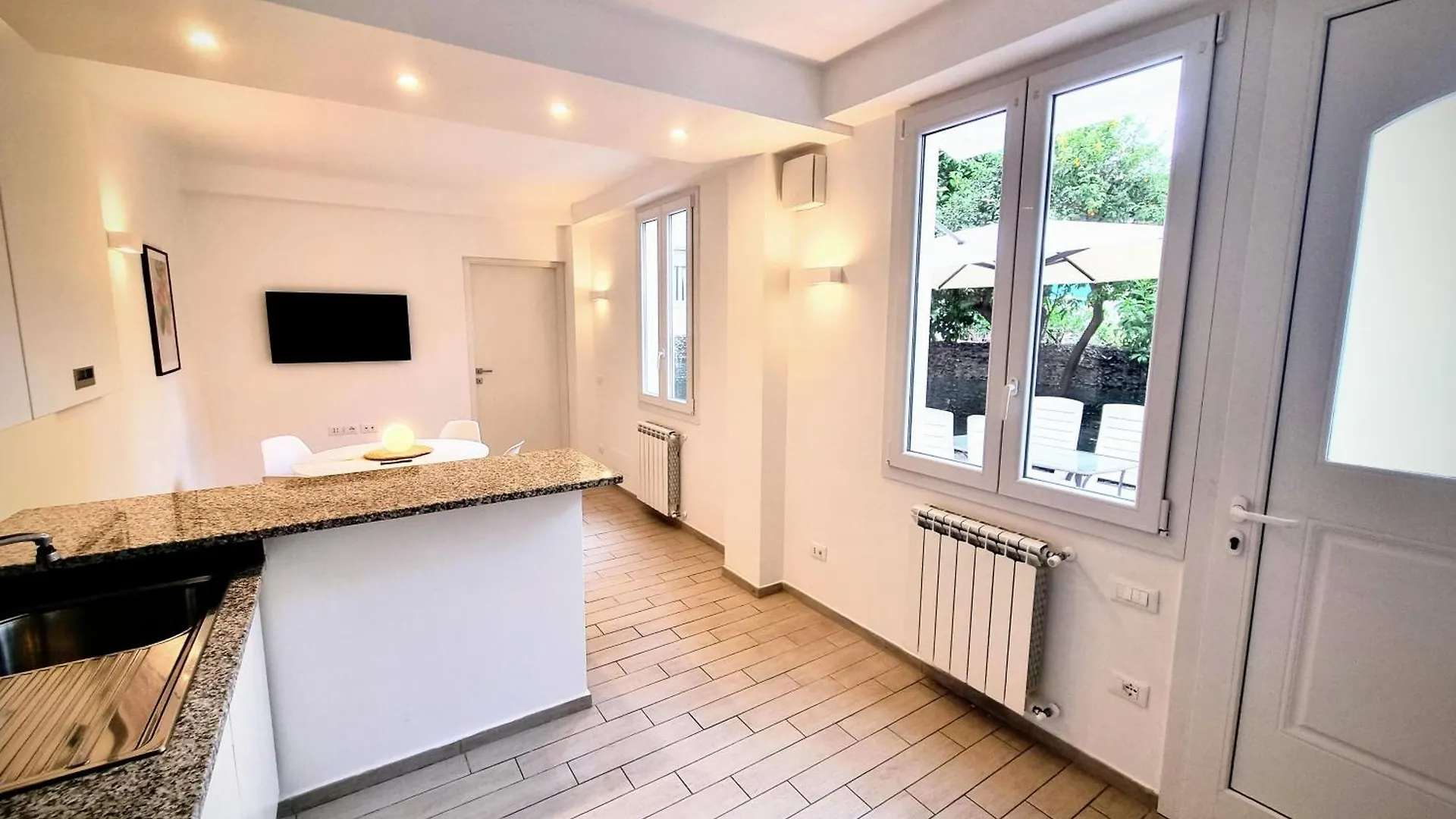 Sanremo Suite Apartment